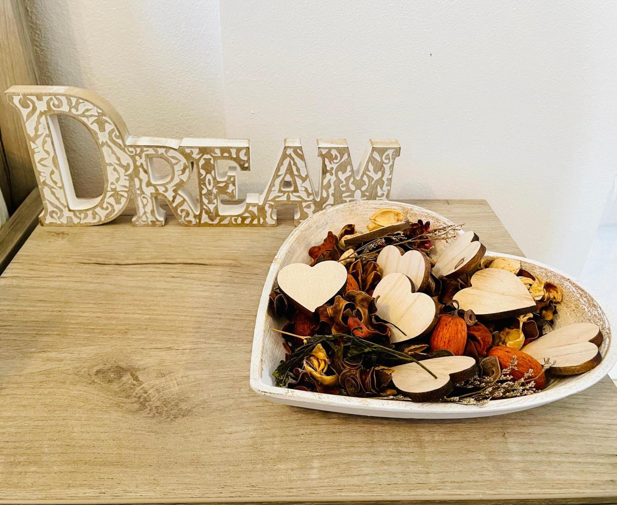 Dream Sury Apartment - Metrou Leonida, Spital Obregia 부쿠레슈티 외부 사진